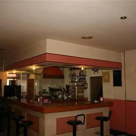 Hostal Liste Station-3